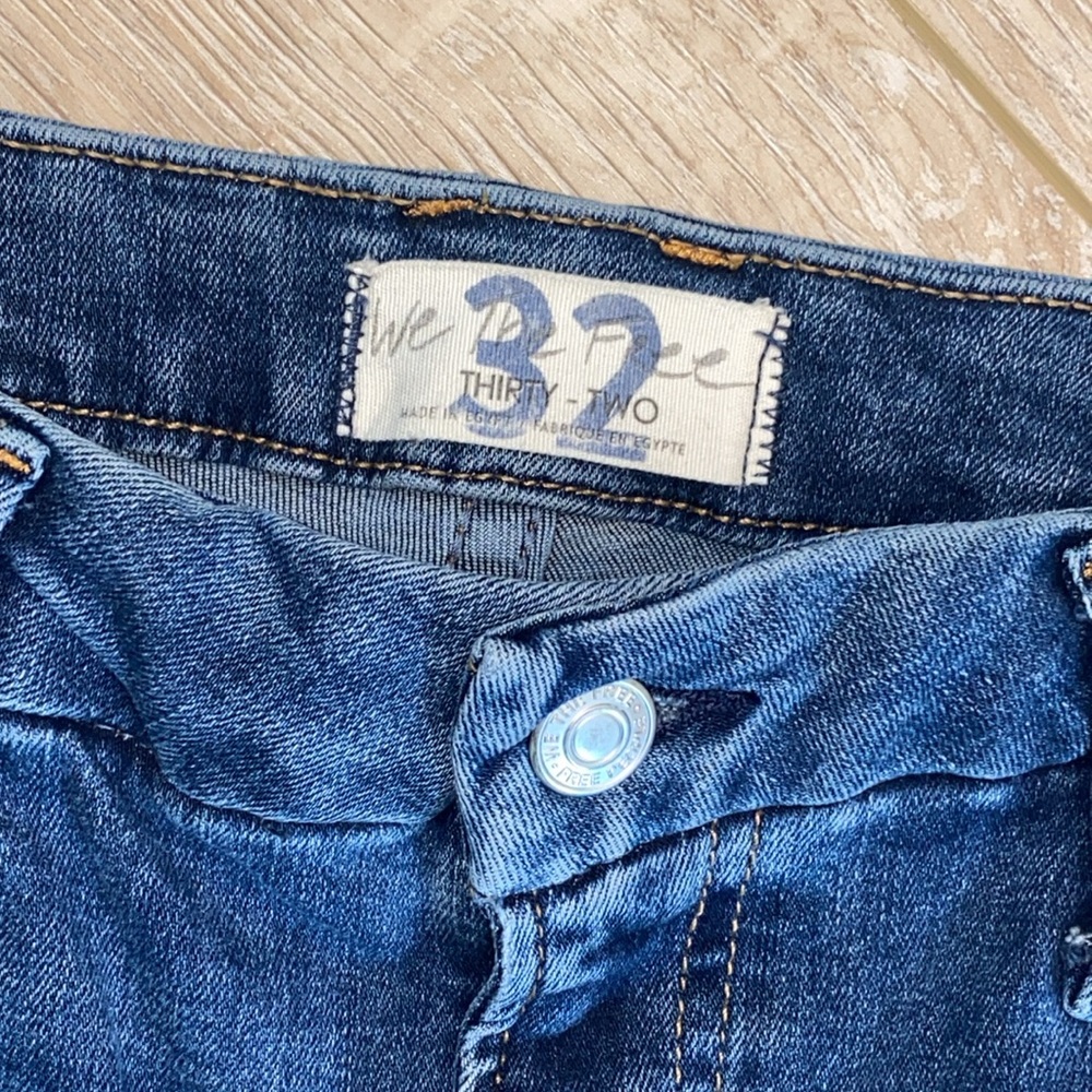 We The Free Skinny Jeans 32 - Picture 2 of 5